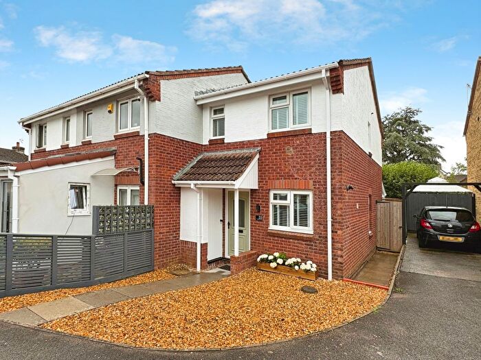2 Bedroom End Terrace House For Sale In Bickford Close, Barrs Court, Bristol, South Gloucestershire, BS30