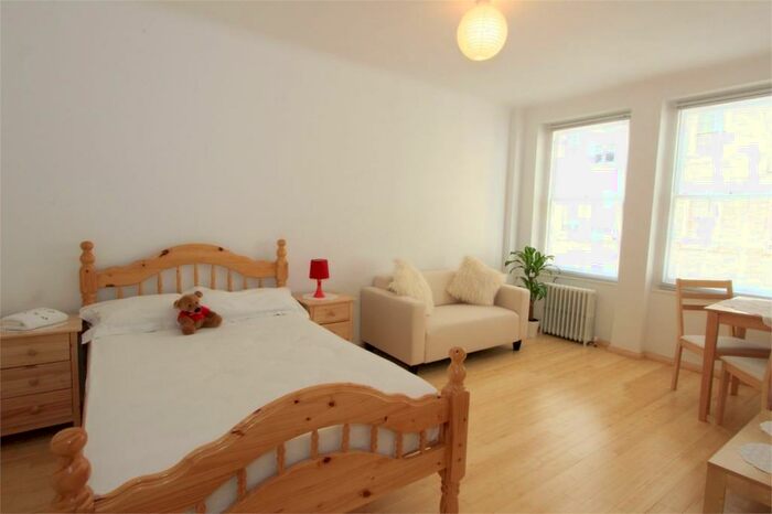 Apartment To Rent In Ivor Court, Gloucester Place, Regents Park, London, NW1