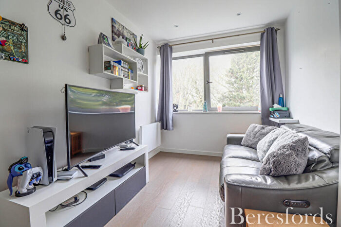 1 Bedroom Apartment For Sale In Hubert Road, Brentwood, CM14