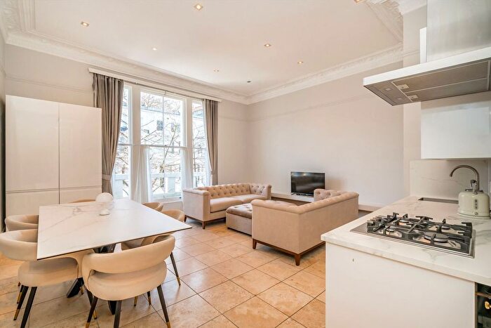 1 Bedroom Flat To Rent In Palace Gardens Terrace, Kensington, W8