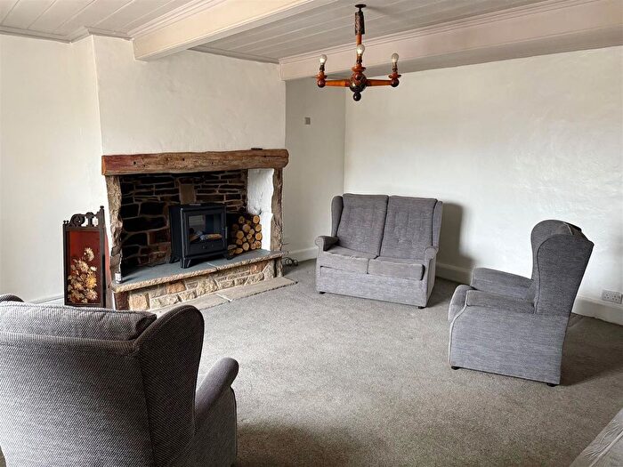 2 Bedroom Cottage To Rent In Sharples Meadow, Edgworth, Bolton, BL7