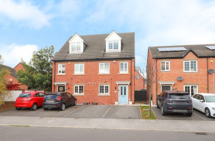 3 Bedroom Town House To Rent In Tissington Drive, Waverley, S60