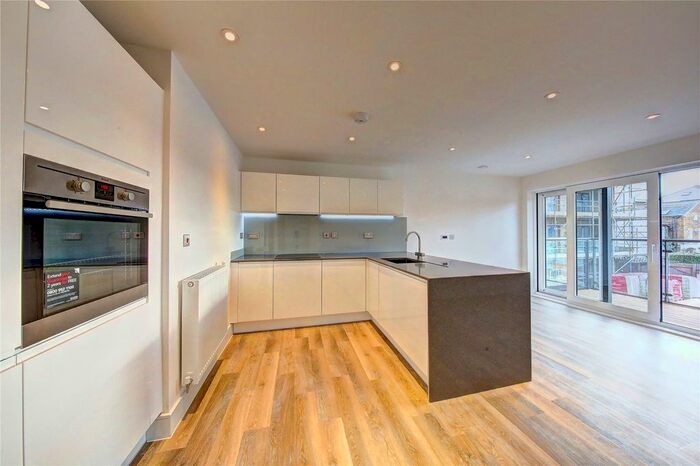 2 Bedroom Flat To Rent In Hatton House, Hartfield Road, Wimbledon, SW19
