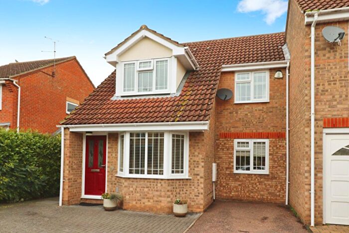 3 Bedroom End Of Terrace House For Sale In Mariners Way, Maldon, CM9