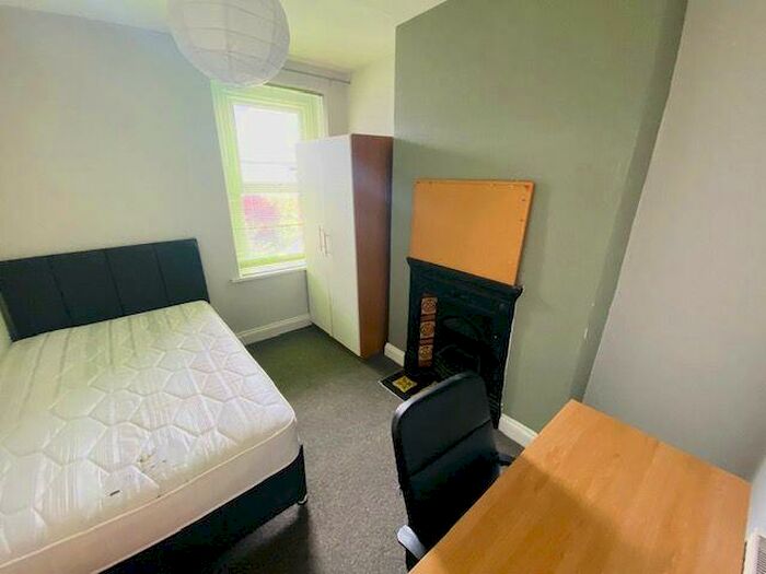 4 Bedroom Terraced House To Rent In Moy Road, Cardiff, CF24