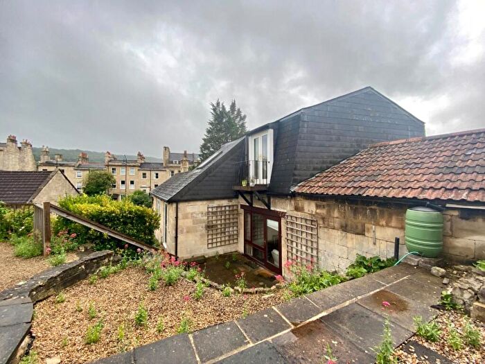 6 Bedroom House To Rent In Upper East Hayes, Bath, Somerset, BA1