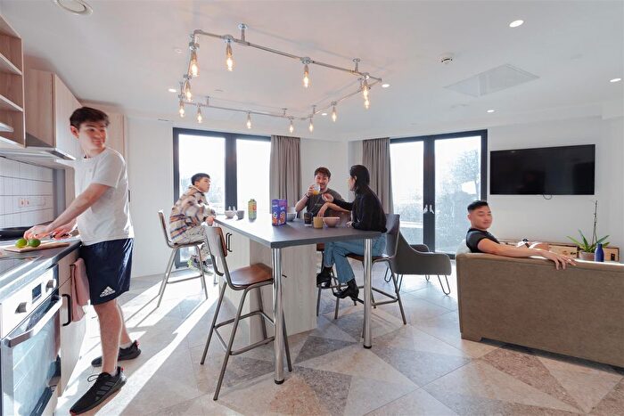 1 Bedroom Flat To Rent In New City Road, Glasgow, G4