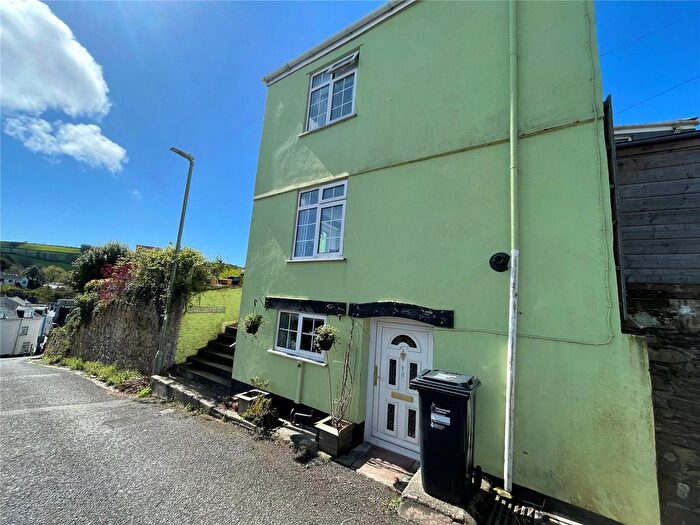2 Bedroom End Of Terrace House For Sale In Mount Pleasant, Millbrook, Cornwall, PL10