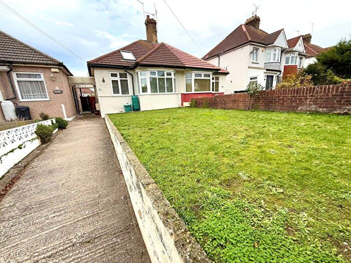 3 Bedroom Semi Detached Bungalow For Sale In Old Road East, Gravesend, DA12