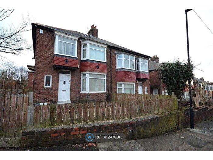 2 Bedroom Flat To Rent In Axbridge Gardens, Newcastle Upon Tyne, NE4