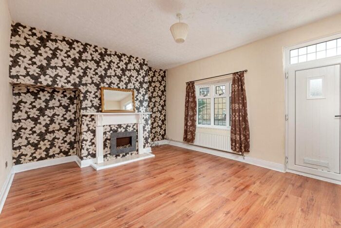 3 Bedroom End Of Terrace House For Sale In Brompton On Swale, Richmond, DL10