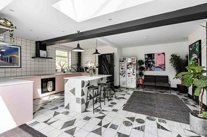 3 Bedroom Semi-Detached House For Sale In Woodcock Road, Norwich, NR3