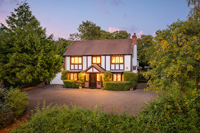 4 Bedroom Detached House For Sale In Webb Estate, Purley, Surrey, CR8