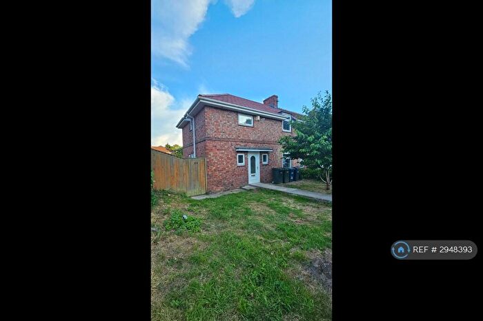 3 Bedroom Semi-Detached House To Rent In The Avenue, Gateshead, NE9