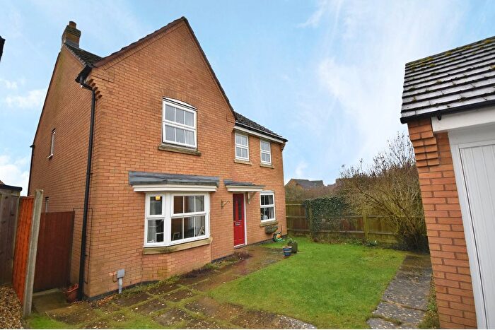 4 Bedroom Detached House For Sale In Brooks Close, Wootton, Northampton, NN4