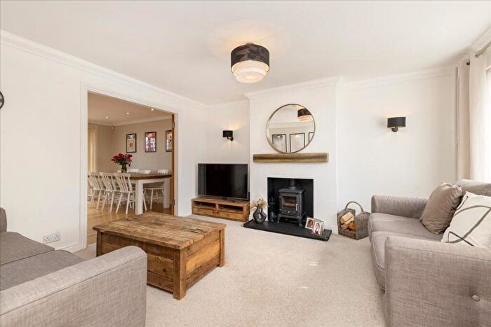 4 Bedroom Semi-Detached House For Sale In Muirhead Place, Penicuik, EH26