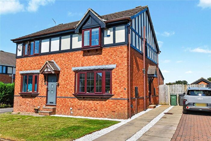 3 Bedroom Semi-Detached House For Sale In Birk Lane, Morley, Leeds, LS27