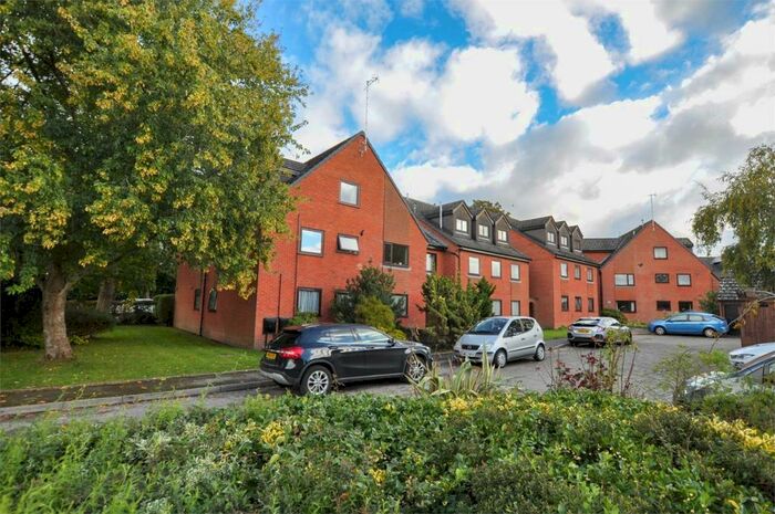 2 Bedroom Flat To Rent In Griffin Court, Station Road, Wimborne, BH21
