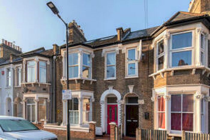 5 Bedroom Semi-Detached House To Rent In Ethnard Road, London, SE15