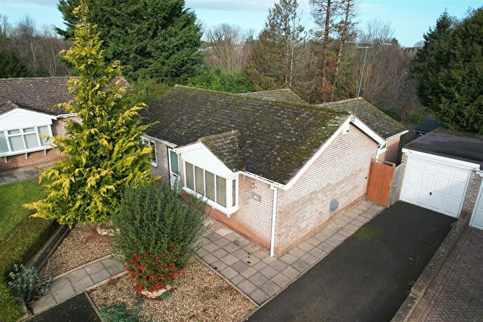2 Bedroom Detached Bungalow For Sale In Lakeside, Newent, GL18