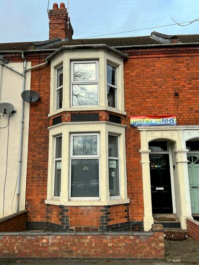 5 Bedroom Terraced House To Rent In Victoria Promenade, Northampton, Northamptonshire, NN1