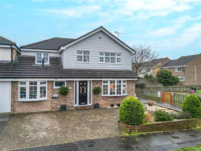 4 Bedroom Link Detached House For Sale In Goldenacres, Chelmsford, Essex, CM1