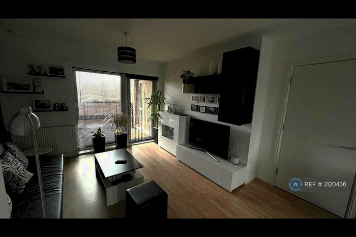 2 Bedroom Flat To Rent In Union Road, London, E17