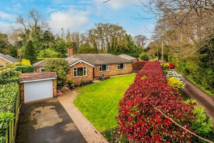3 Bedroom Detached Bungalow For Sale In Ashurst Drive, Boxhill, KT20