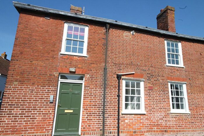 2 Bedroom Flat To Rent In Abbey Street, Faversham, ME13