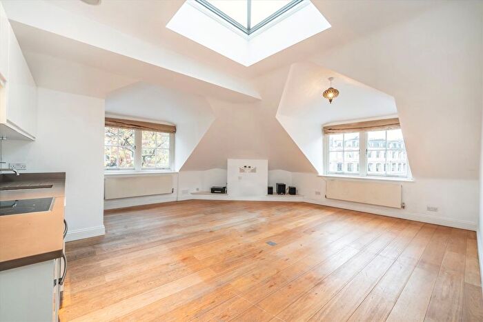 1 Bedroom Flat To Rent In Old Brompton Road, Earls Court, SW5