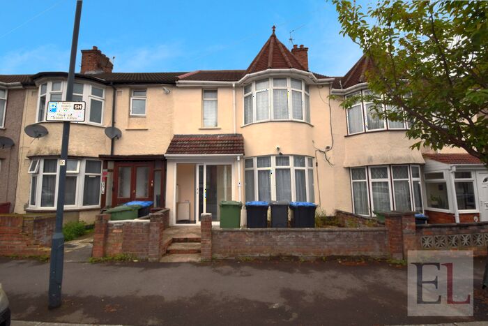 1 Bedroom Flat To Rent In Room, Maybank Avenue, Wembley, Greater London, HA0