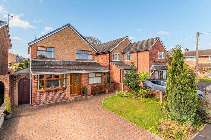 4 Bedroom Detached House To Rent In Marriott Grove, Sandal, Wakefield, WF2