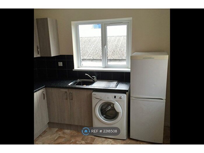 3 Bedroom Flat To Rent In Saxby St, Leicester, LE2