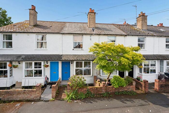 2 Bedroom Terraced House To Rent In Pinewood Close, Gerrards Cross, SL9