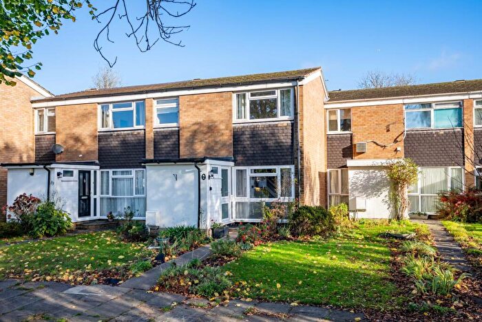 3 Bedroom Terraced House To Rent In New House Park, St. Albans, Hertfordshire, AL1