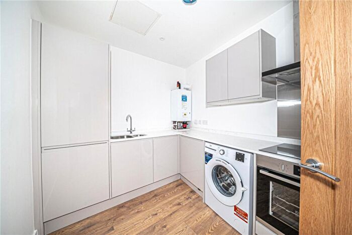 2 Bedroom Apartment To Rent In Westgate Chambers, Staple Gardens, Winchester, Hampshire, SO23