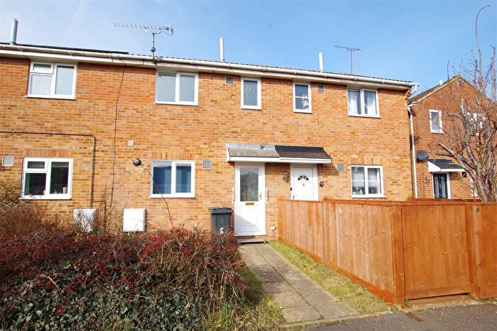 2 Bedroom Terraced House To Rent In Alveston Close, Westlea, Swindon, SN5