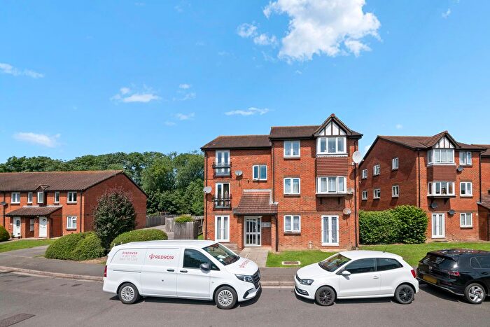 1 Bedroom Flat For Sale In Rabournmead Drive, Northolt, UB5