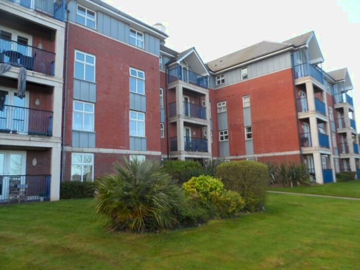 2 Bedroom Flat To Rent In Newton Drive, Blackpool, FY3