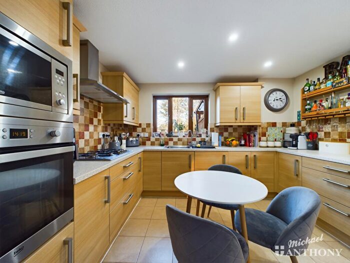 4 Bedroom Detached House For Sale In Berwald Close, Milton Keynes, MK7