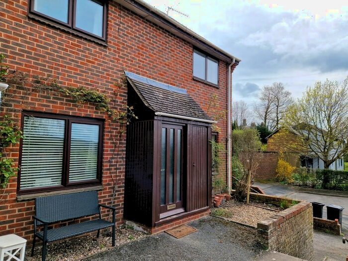 2 Bedroom Terraced House To Rent In St. Giles Close, Winchester, SO23