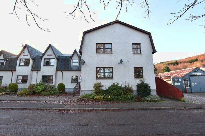 2 Bedroom Flat To Rent In Nicholson Court, Ross-shire, Strathpeffer, IV14