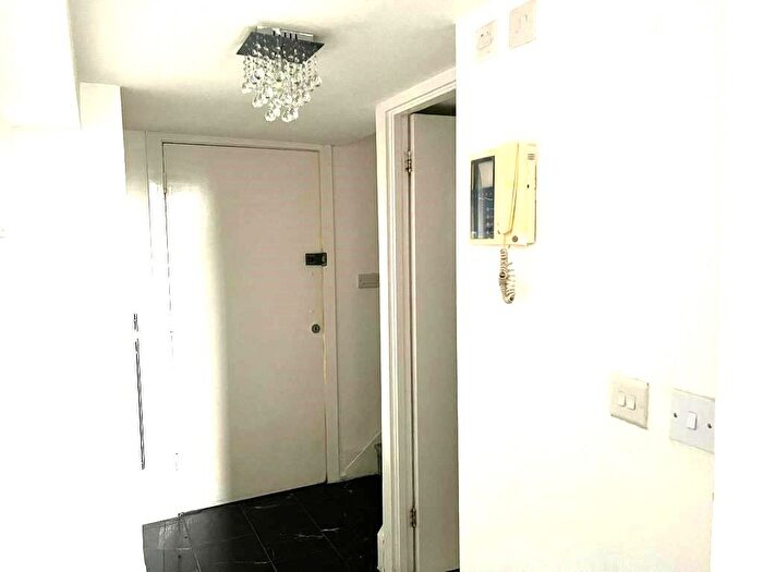 1 Bedroom Flat For Sale In Andersons Road, Southampton, SO14