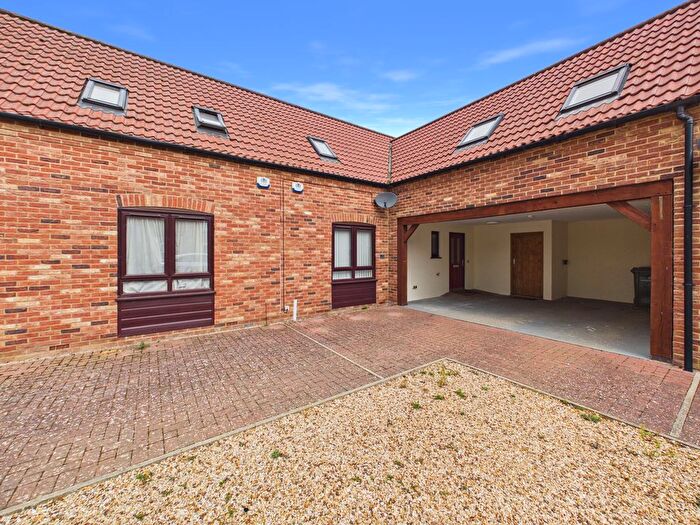 3 Bedroom Semi Detached House To Rent In Lynn Road, Southery, PE38