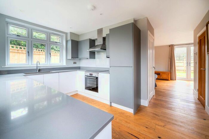 3 Bedroom Detached House To Rent In Guildford Road, Normandy, Guildford GU3