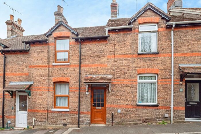 2 Bedroom Cottage For Sale In Friary Hill, Dorchester, DT1