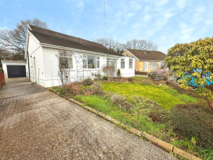 3 Bedroom Semi-Detached Bungalow For Sale In Y Lan, Pencoed, Bridgend, CF35