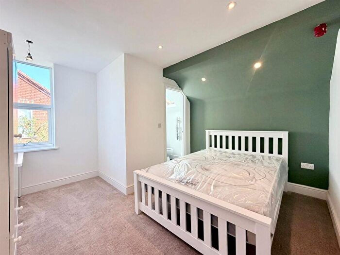 1 Bedroom Apartment To Rent In Station Road, Beeston, Nottingham, NG9