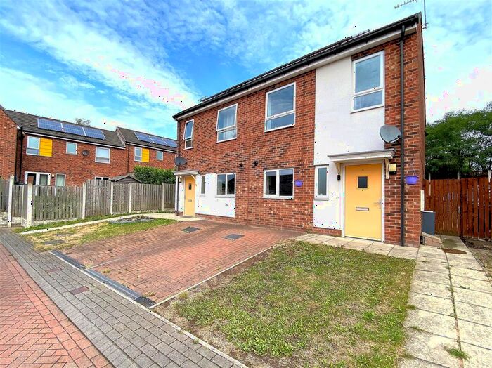 2 Bedroom Semi-Detached House To Rent In Lidgett Close, Thurnscoe, Rotherham, S63