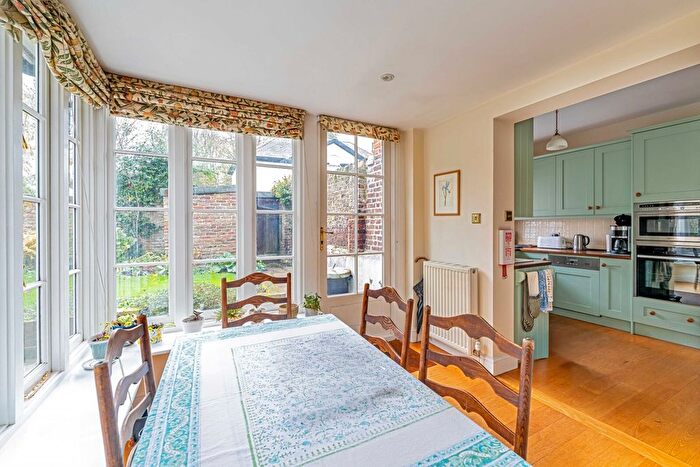 3 Bedroom Detached House For Sale In Orleans Road, Twickenham, TW1
